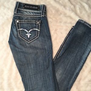 Rock revival | dark wash jeans
